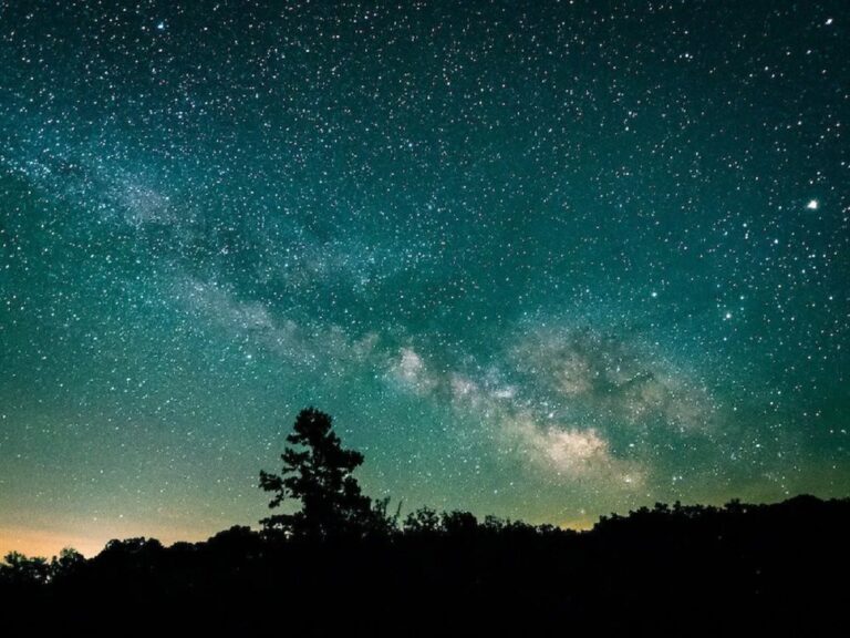 Stargazing-in-Missouri-Keith-Yahl-via-Flickr