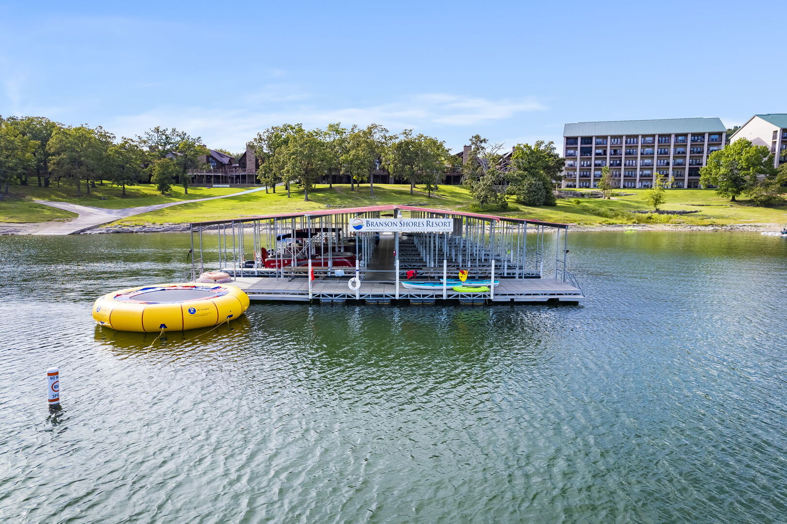 Front-Dock-View-Branson-Shores-Resort-Vacation-Rentals